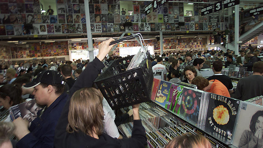 Amoeba Records, an enormous independent record store from the Bay Area, is opening up shop in the heart of Hollywood. Loaded with highly collectible vinyl, there will be a long line of people waiting to get in when the store opens. Amoeba Records, an enormous independent record store from the bay area, opened up a new shop in the heart of Hollywood Saturday, November 17, 2001. The story is about how Amoeba's opening will affect indie record stores in the area. General scene inside the store. (Photo by Annie